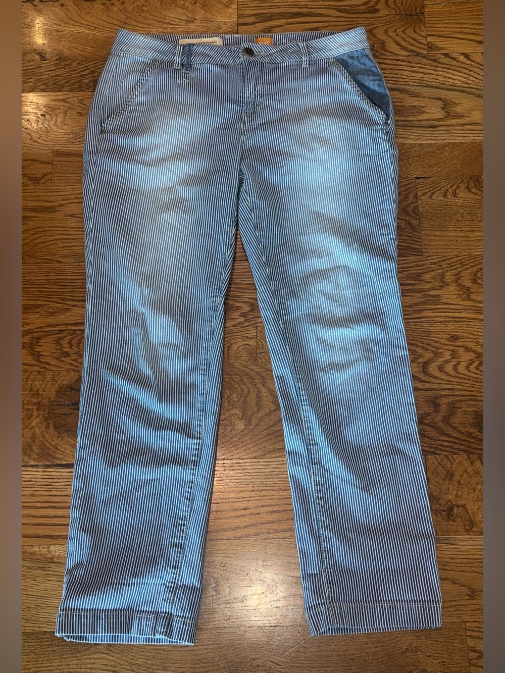 Anthropologie. Pilcro engineer Stripped Railroad Cropped Jean. Size 28.